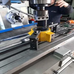 Mantenimiento y reparación de cilindro  hidráulico.